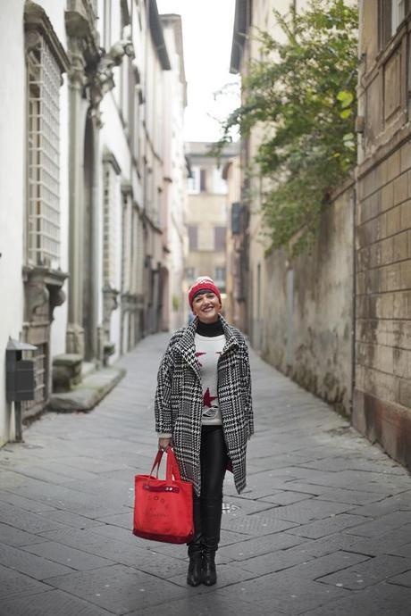 Red bag Marc Jacobs for Coca-Cola light smilingischic, fashion blog, outfit natalizio, dressing for work , street style, Smilingischic_Marc_Jacobs_CocaCola-1004