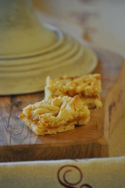 Trancetti alla marmellata di albicocche