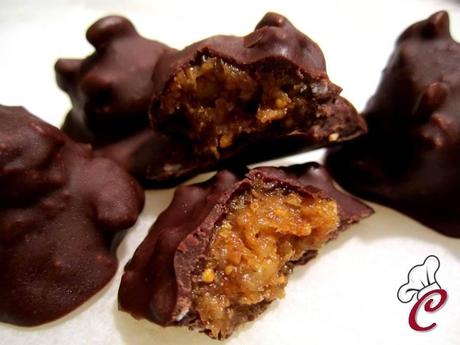 Cioccolatini 'fino' alla cannella: il contrasto tra ali croccanti e un cuore morbido