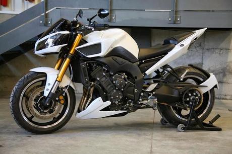 Yamaha FZ8 Hypermodified by Lazareth