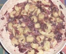 Crema di fagioli alla pizzaiola con Radicchio