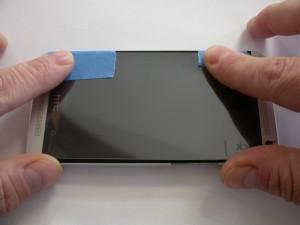 DSCN4347 300x225 [Tutorial] Come installare perfettamente una pellicola proteggi schermo sui nostri smartphone! La guida di XDA
