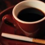 Caffè e sigaretta: da “cattiva abitudine” a toccasana per il fegato