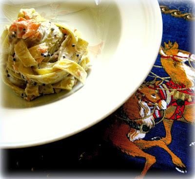 TAGLIATELLE CON CAVIALE E SALMONE