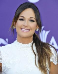 Kacey Musgraves e la televisione bacchettona