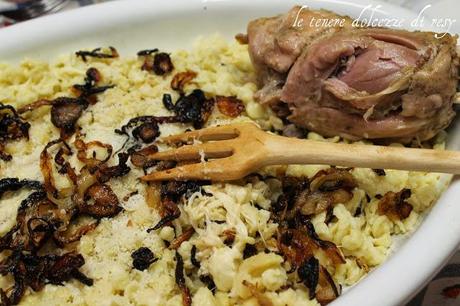 Käsespätzle mit Röstzwiebeln - gli gnocchetti bavaresi con formaggio e cipolle fritte