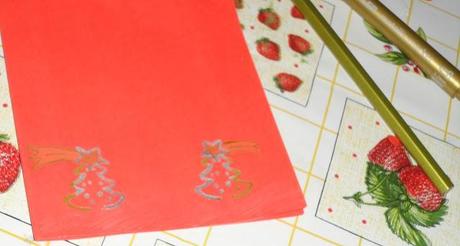 Tutorial albero di Natale realizzato con le palline e cartoncini d'auguri