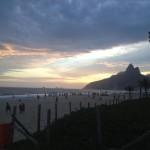 Topless vietato. La protesta sulla spiaggia di Ipanema