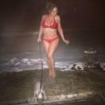 Mariah Carey in bikini sfida il freddo e la neve di Aspen (Foto)