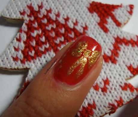 Getting Ready for Christmas #04: Red and Gold