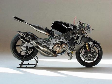 Honda NSR 500 L.Capirossi 2001 by Luyan Wen