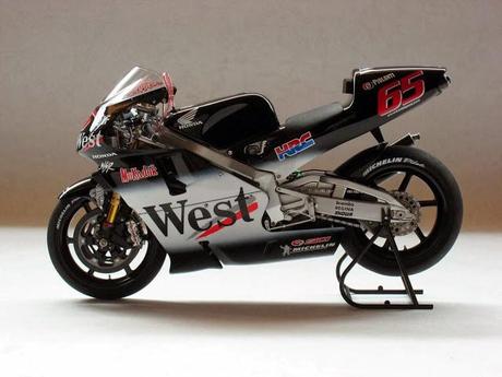 Honda NSR 500 L.Capirossi 2001 by Luyan Wen