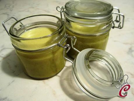 Crema fondente bianca al pistacchio: l'ispirazione, il pensiero e la distanza abissale dal concetto di dieta