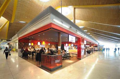 L'aeroporto di Madrid ristruttura l'area commerciale: arriva il primo ristorante di jamón ibérico