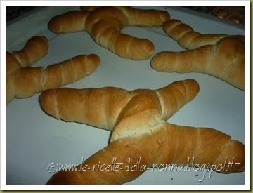 Pane di pasta dura condito - Pane all'olio (9)