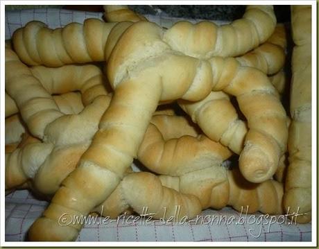 Pane di pasta dura condito - Pane all'olio (11)