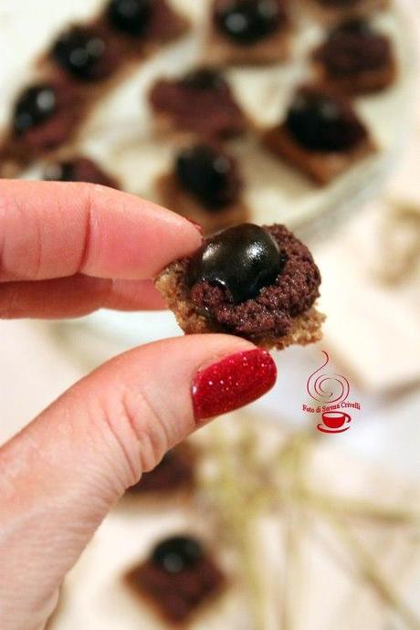 TAPENADE DI OLIVE NERE (66)+