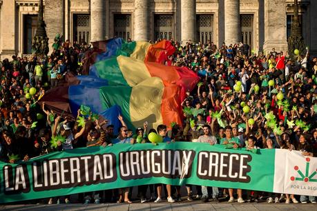 L'Uruguay è il paese dell'anno. Cresce e ottiene riforme eclatanti in tempi brevi: legalizzazioni e austerity alternativa, verso il progresso.