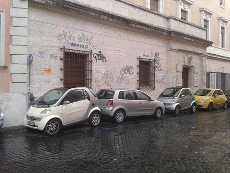 Trenta foto per imparare cos'è oggi, veramente, Trastevere. Passeggiata di natale in un abisso di degrado