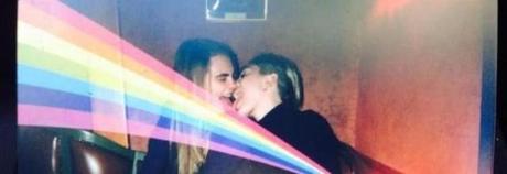 miley-bacio-lesbo