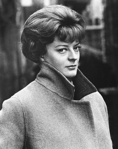 Maggie-Smith-maggie-smith-30735123-395-500