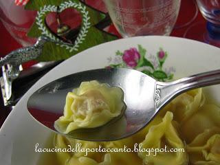 Cappelletti in brodo di cappone