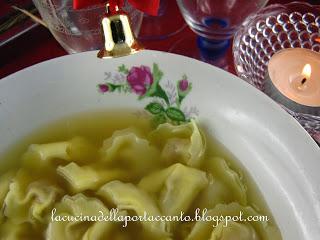 Cappelletti in brodo di cappone