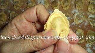 Cappelletti in brodo di cappone