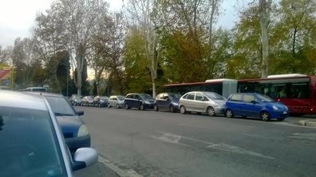 Sondaggio: è giusto o non è giusto che durante ogni partita l'area dell'Olimpico si trasformi in terra di nessuno ove è possibile parcheggiare illegalmente senza rischiare nulla?