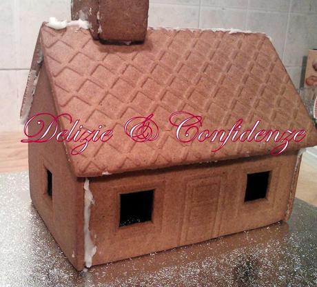 Casetta di pan di zenzero ( la mia gingerbread house per gli allergici a latte e alle uova !! )