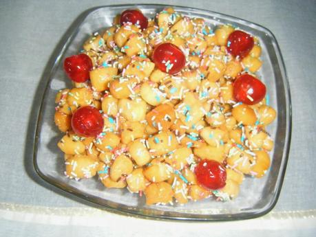 Gli struffoli napoletani