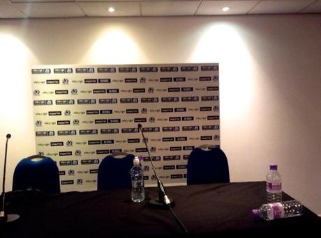 Scozia-Sud Africa, 17.11.'13. La conferenza stampa è appena terminata. Quella di Scott Johnson è durata meno di cinque minuti. 
