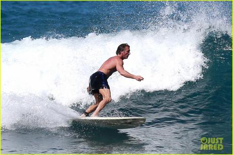 hawaii sean penn surf