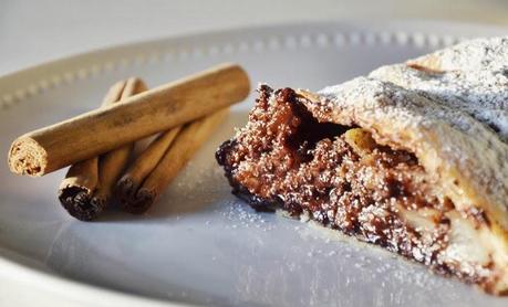 Un dolce per la Befana: lo strudel cioccolato e pere