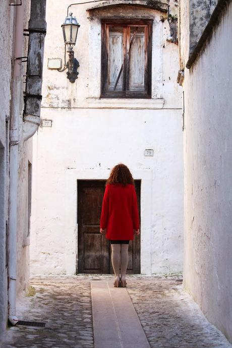 Red dandy coat