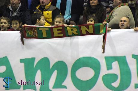 Piccoli tifosi della Ternana Futsal