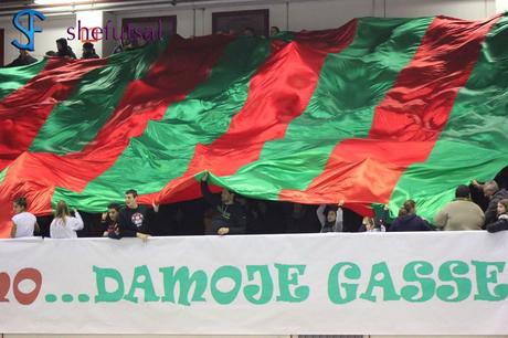 Coreografia dei tifosi della Ternana Futsal