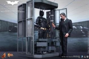 Hot Toys presenta action figures Batman di Nolan Michael Caine Christopher Nolan Christian Bale 