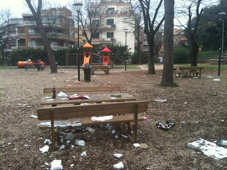 L'area verde di Villa Chigi. Inaugurata e presto abbandonata. Ecco le foto