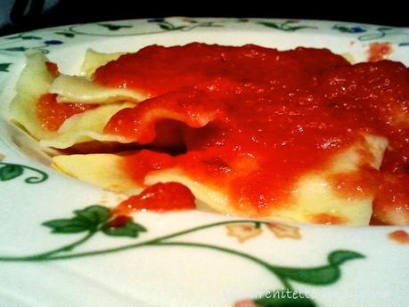 Ravioli ripieni di ragù di faraona