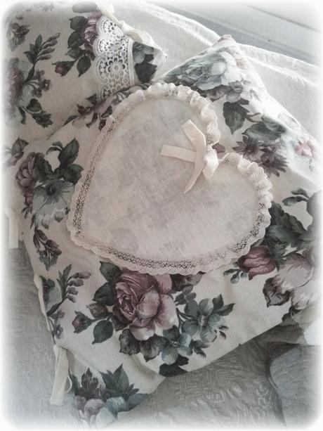 TENDE,CUSCINI, E COMPLEMENTI CREATIVI COUNTRY E SHABBY CHIC