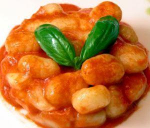 This cold winter? Eat gnocchi: my interpretation of the recipe gnocchi alla sorrentina.