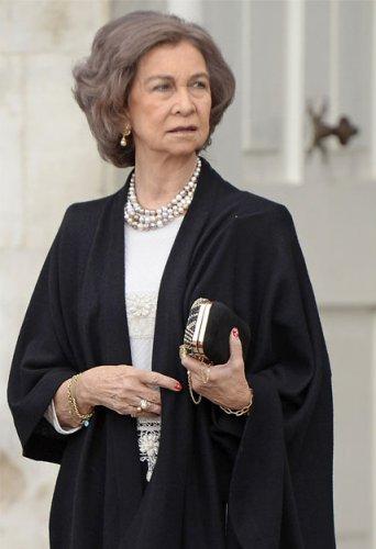 La sorprendente e audace nails art della regina Sofia di Spagna, alla Pascua Militar