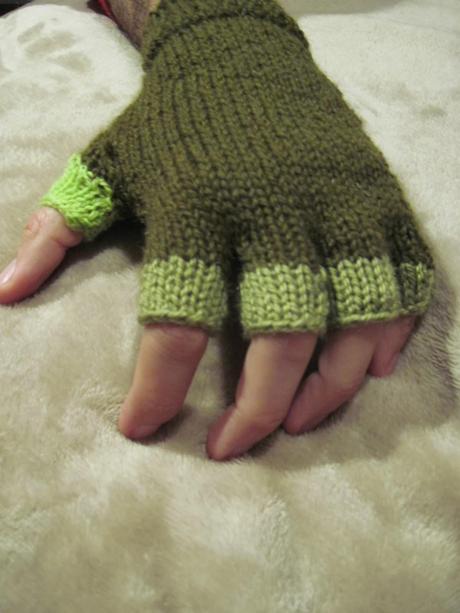 Rokko's fingerless gloves