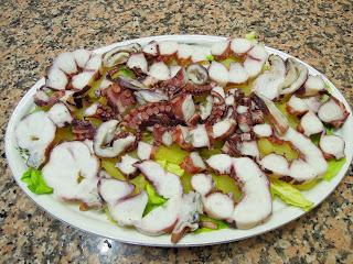 Carpaccio di polpo su letto di patate