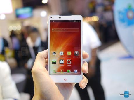 ZTE-Nubia-Z5s-Hands-on-1