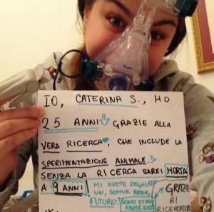 La foto di Caterina Simonsen che ha risvegliato la follia degli animalisti