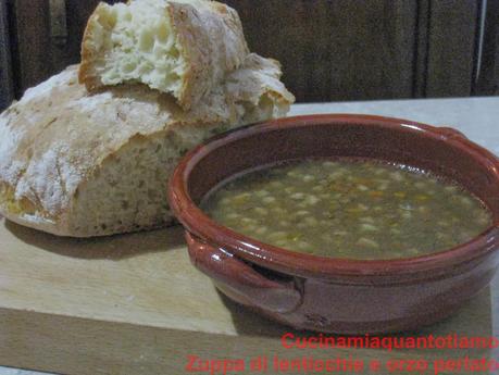 Zuppa di lenticchie e orzo perlato