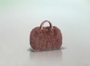 speedy-blush-in-pelliccia-rosa-louis-vuitton