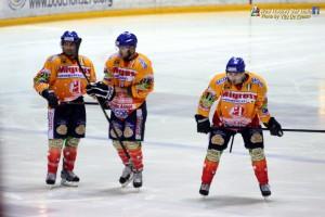 HOCKEY SU GHIACCIO, CONTINENTAL CUP: “Incroyable, mai vrai!” l’Asiago asfalta i Campioni di Francia in casa loro. Tennistico 6:0 allo Stade Ile La Croix di Rouen. (by Vito De Romeo – https://www.facebook.com/WebHockeyBarItalia)